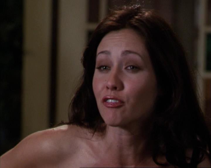 Charmed-Online-dot-net_307PowerOutage1332.jpg
