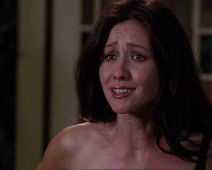 Charmed-Online-dot-net_307PowerOutage1333.jpg