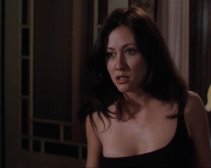 Charmed-Online-dot-net_307PowerOutage1381.jpg