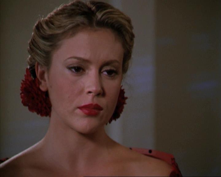 Charmed-Online-dot-net_307PowerOutage1571.jpg