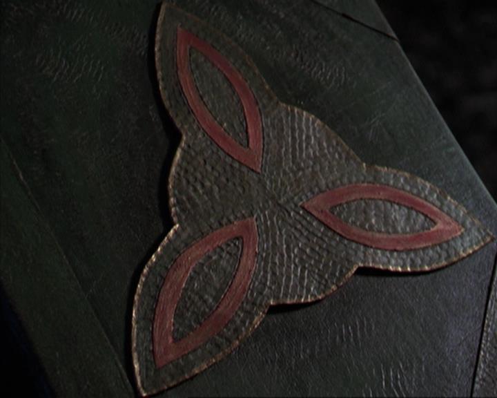 Charmed-Online-dot-net_307PowerOutage1668.jpg