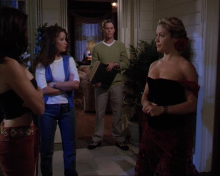 Charmed-Online-dot-net_307PowerOutage1976.jpg