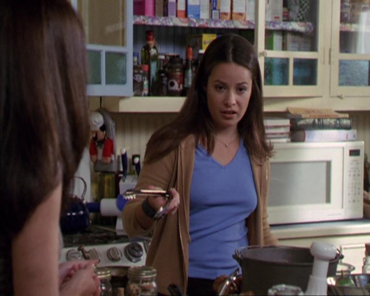 Charmed-Online-dot-net_309SleuthingWithTheEnemy0034.jpg