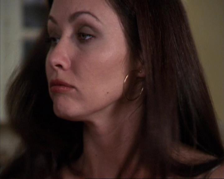 Charmed-Online-dot-net_309SleuthingWithTheEnemy0095.jpg