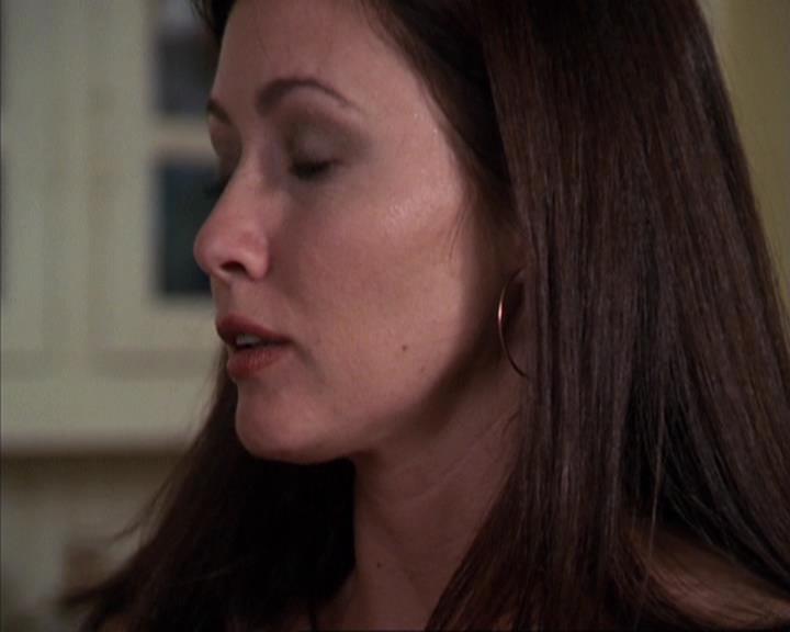 Charmed-Online-dot-net_309SleuthingWithTheEnemy0096.jpg Charmed-Online-dot-net_309SleuthingWithTheEnemy0096.jpg