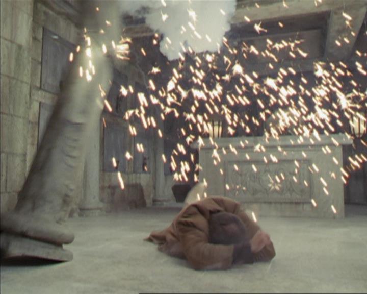 Charmed-Online-dot-net_309SleuthingWithTheEnemy0221.jpg