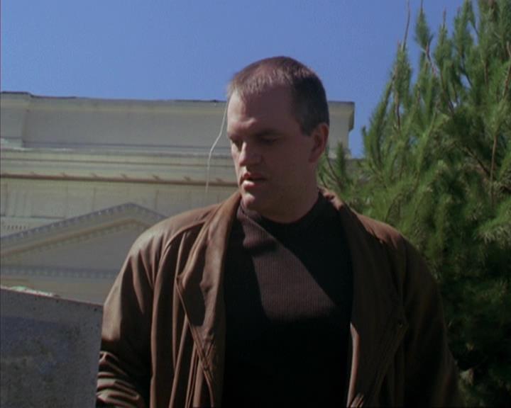 Charmed-Online-dot-net_309SleuthingWithTheEnemy0252.jpg