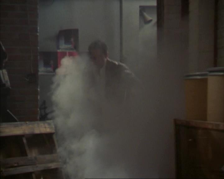 Charmed-Online-dot-net_309SleuthingWithTheEnemy0440.jpg