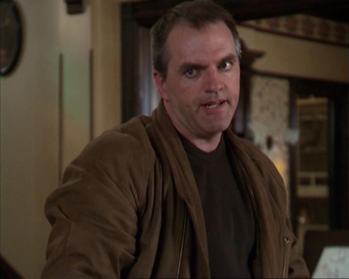 Charmed-Online-dot-net_309SleuthingWithTheEnemy0623.jpg