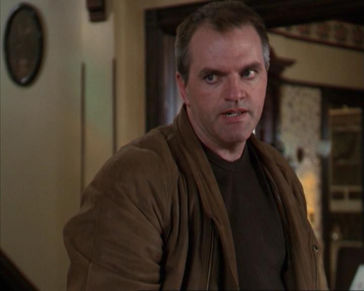 Charmed-Online-dot-net_309SleuthingWithTheEnemy0628.jpg