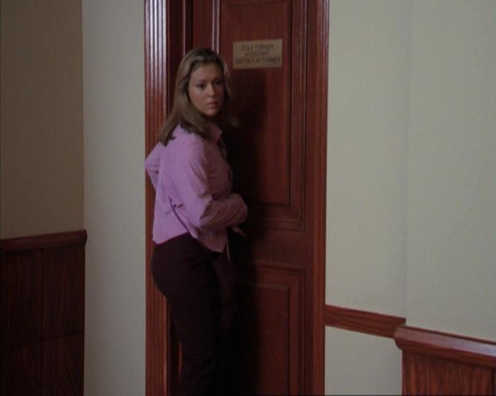 Charmed-Online-dot-net_309SleuthingWithTheEnemy0639.jpg