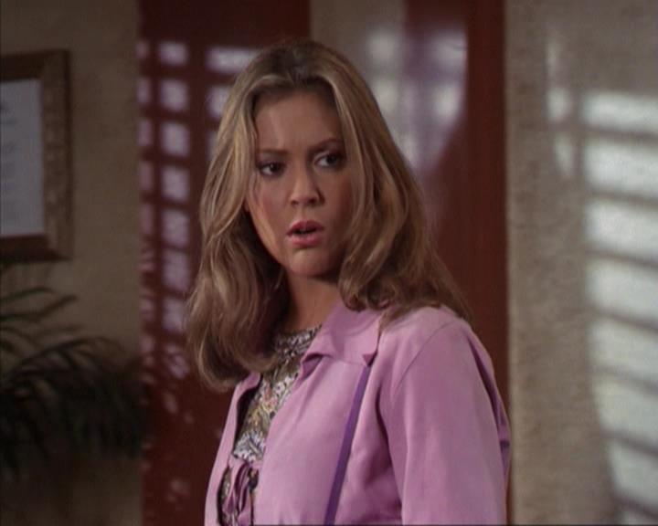 Charmed-Online-dot-net_309SleuthingWithTheEnemy0649.jpg