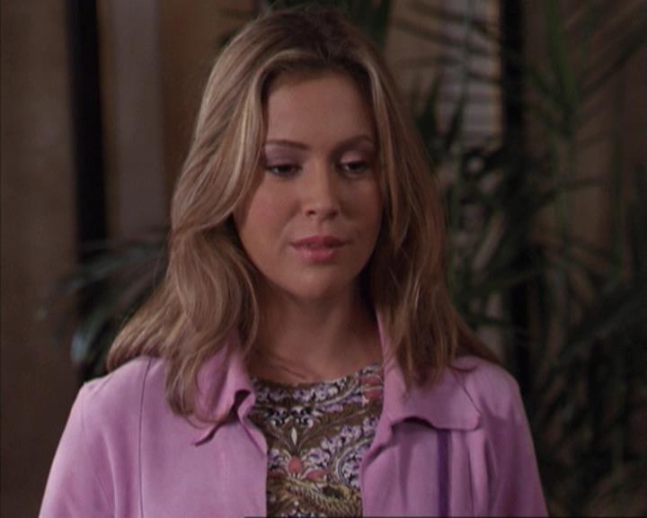 Charmed-Online-dot-net_309SleuthingWithTheEnemy0687.jpg