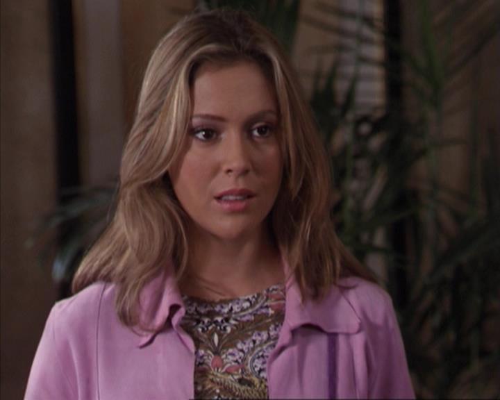 Charmed-Online-dot-net_309SleuthingWithTheEnemy0688.jpg