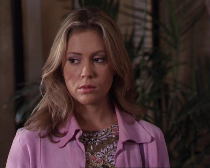 Charmed-Online-dot-net_309SleuthingWithTheEnemy0712.jpg