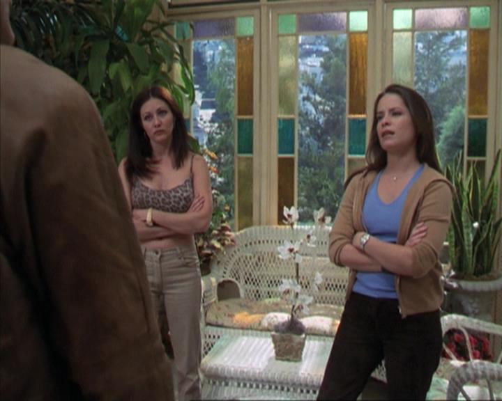 Charmed-Online-dot-net_309SleuthingWithTheEnemy0758.jpg