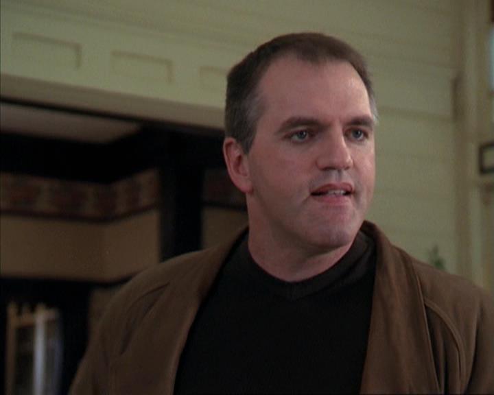 Charmed-Online-dot-net_309SleuthingWithTheEnemy0808.jpg