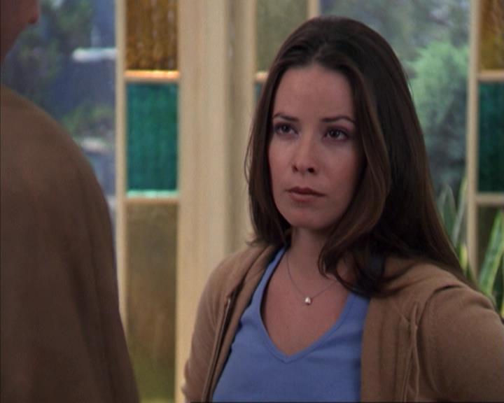 Charmed-Online-dot-net_309SleuthingWithTheEnemy0812.jpg