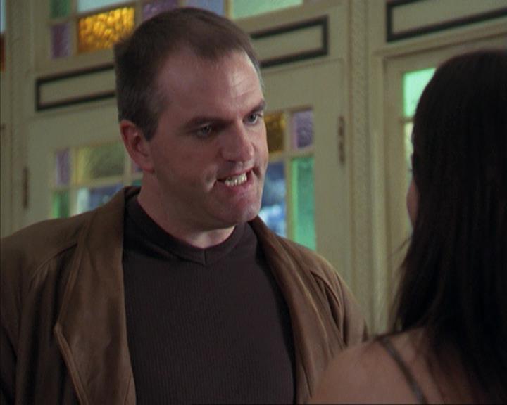 Charmed-Online-dot-net_309SleuthingWithTheEnemy0828.jpg