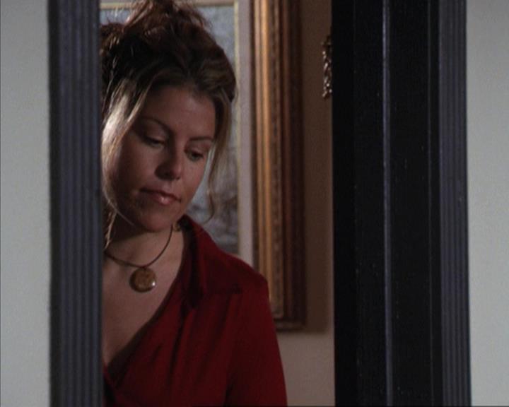 Charmed-Online-dot-net_309SleuthingWithTheEnemy0878.jpg