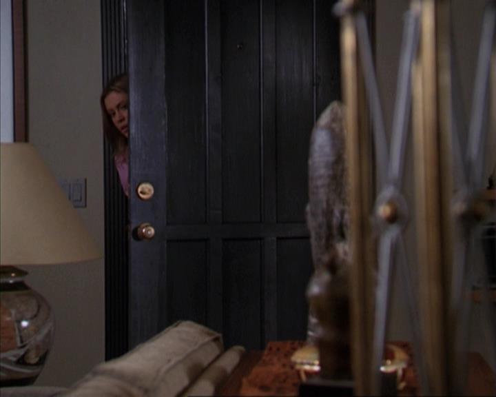 Charmed-Online-dot-net_309SleuthingWithTheEnemy0910.jpg