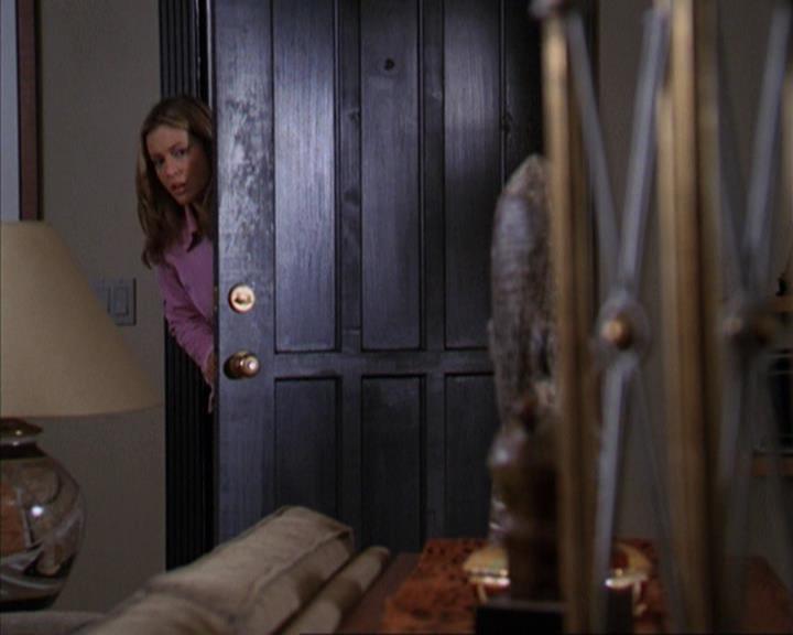 Charmed-Online-dot-net_309SleuthingWithTheEnemy0911.jpg