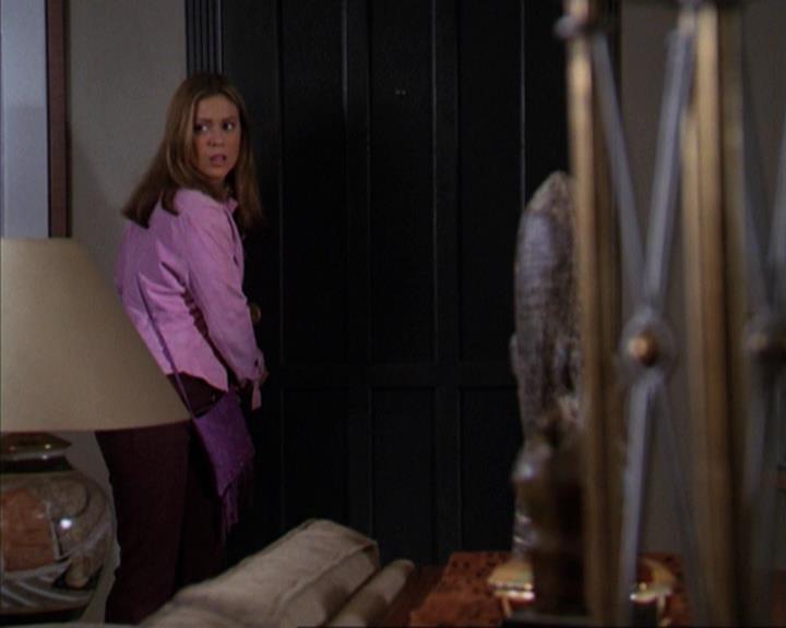 Charmed-Online-dot-net_309SleuthingWithTheEnemy0916.jpg