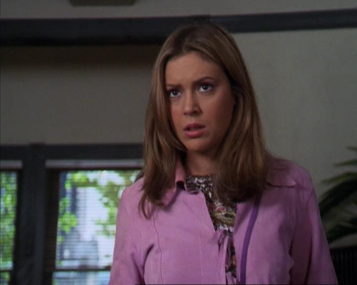Charmed-Online-dot-net_309SleuthingWithTheEnemy0936.jpg