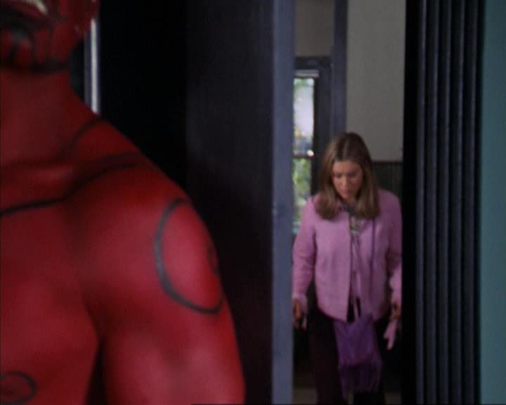 Charmed-Online-dot-net_309SleuthingWithTheEnemy0939.jpg