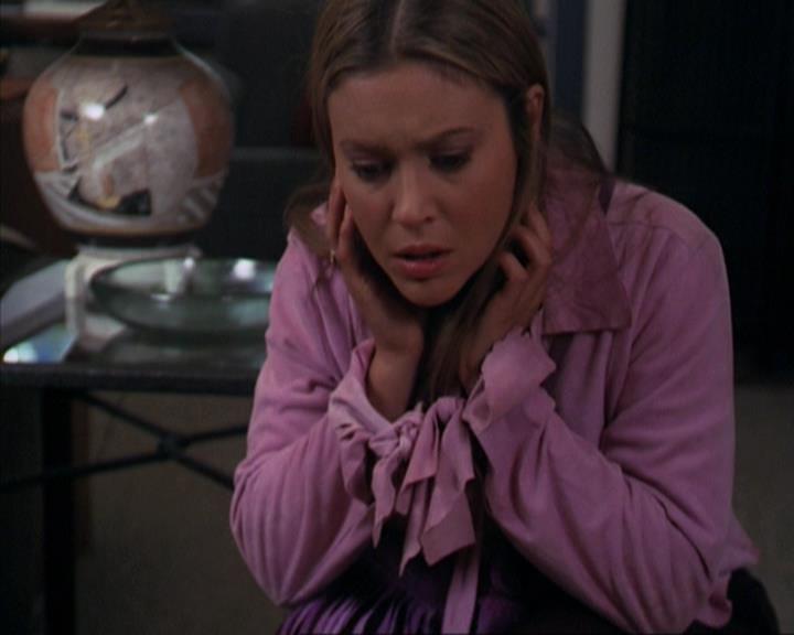 Charmed-Online-dot-net_309SleuthingWithTheEnemy0943.jpg
