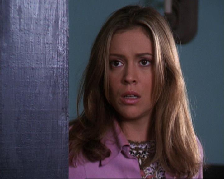 Charmed-Online-dot-net_309SleuthingWithTheEnemy0973.jpg