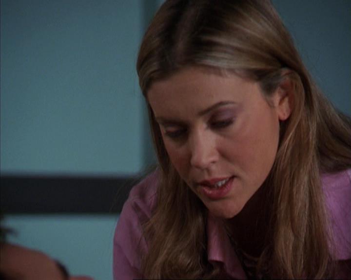 Charmed-Online-dot-net_309SleuthingWithTheEnemy1018.jpg