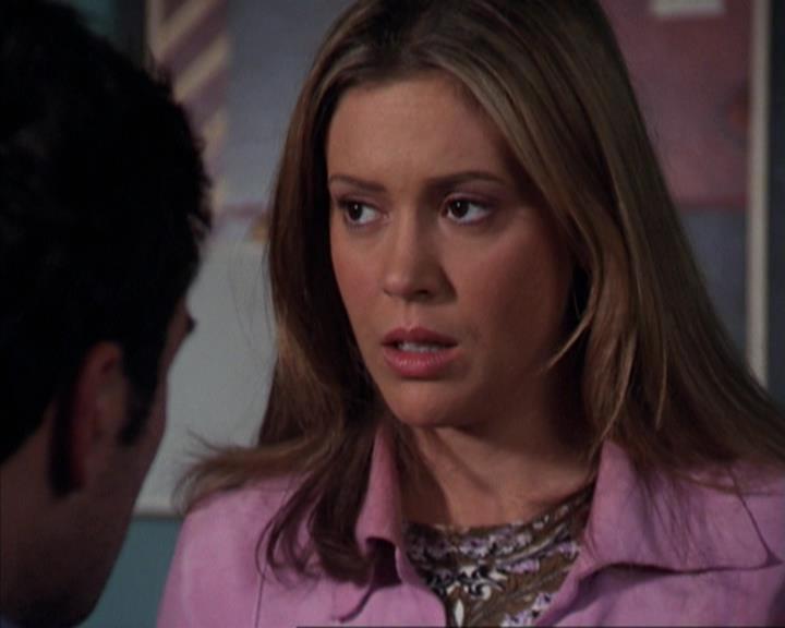 Charmed-Online-dot-net_309SleuthingWithTheEnemy1030.jpg