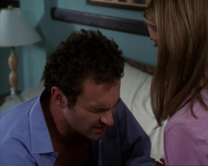 Charmed-Online-dot-net_309SleuthingWithTheEnemy1034.jpg
