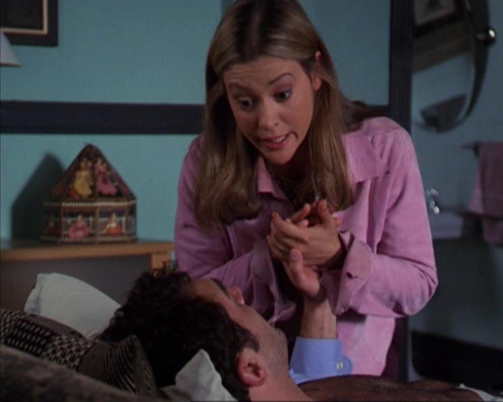 Charmed-Online-dot-net_309SleuthingWithTheEnemy1056.jpg