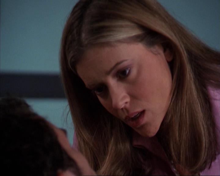 Charmed-Online-dot-net_309SleuthingWithTheEnemy1078.jpg