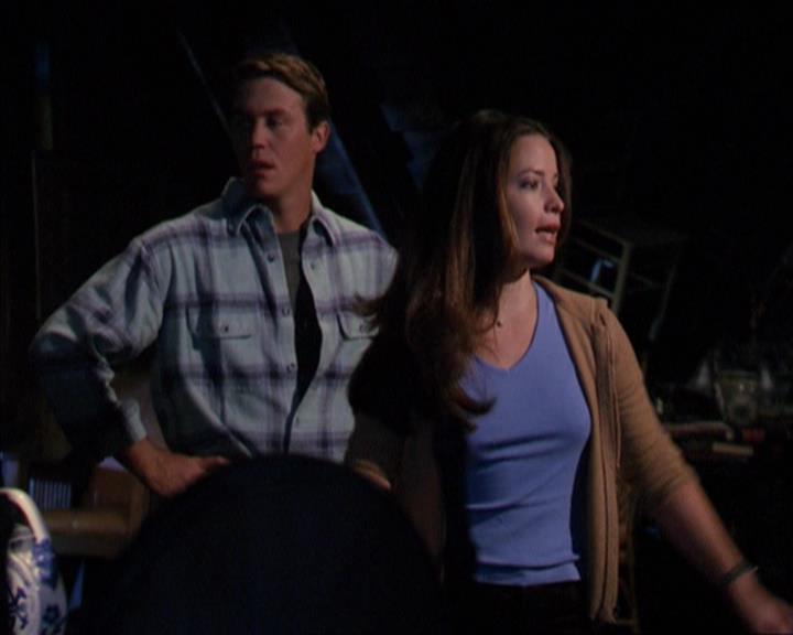 Charmed-Online-dot-net_309SleuthingWithTheEnemy1122.jpg