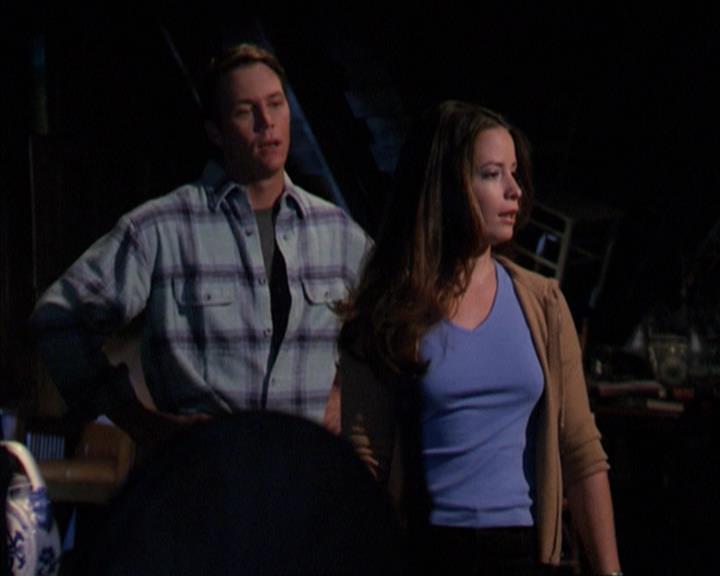 Charmed-Online-dot-net_309SleuthingWithTheEnemy1123.jpg