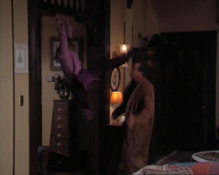 Charmed-Online-dot-net_309SleuthingWithTheEnemy1186.jpg