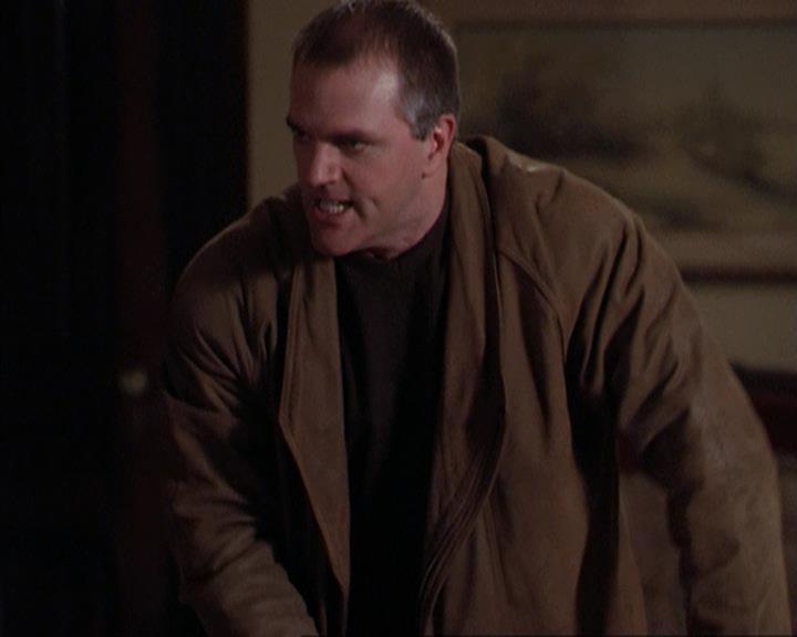Charmed-Online-dot-net_309SleuthingWithTheEnemy1199.jpg
