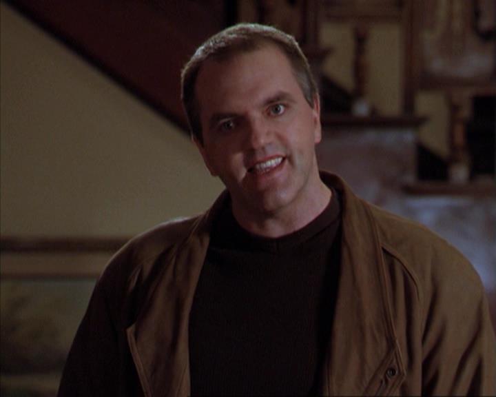 Charmed-Online-dot-net_309SleuthingWithTheEnemy1241.jpg