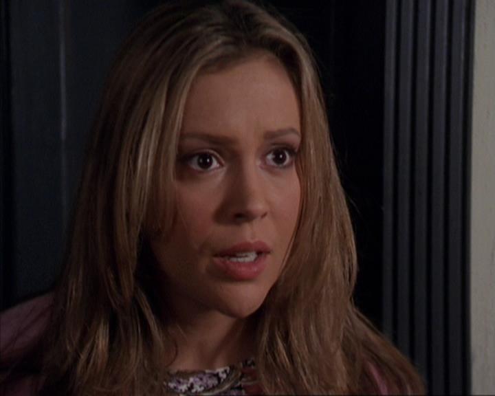 Charmed-Online-dot-net_309SleuthingWithTheEnemy1282.jpg