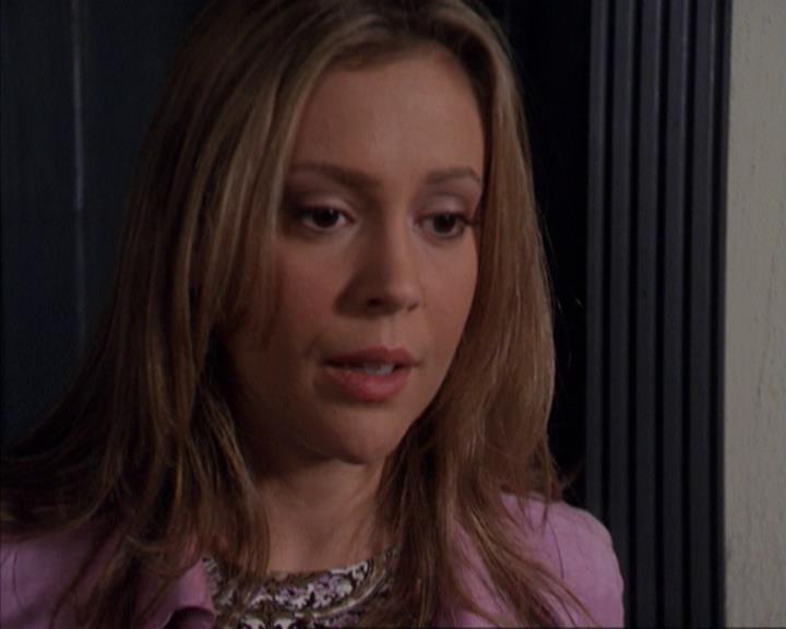 Charmed-Online-dot-net_309SleuthingWithTheEnemy1287.jpg