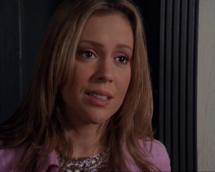 Charmed-Online-dot-net_309SleuthingWithTheEnemy1293.jpg