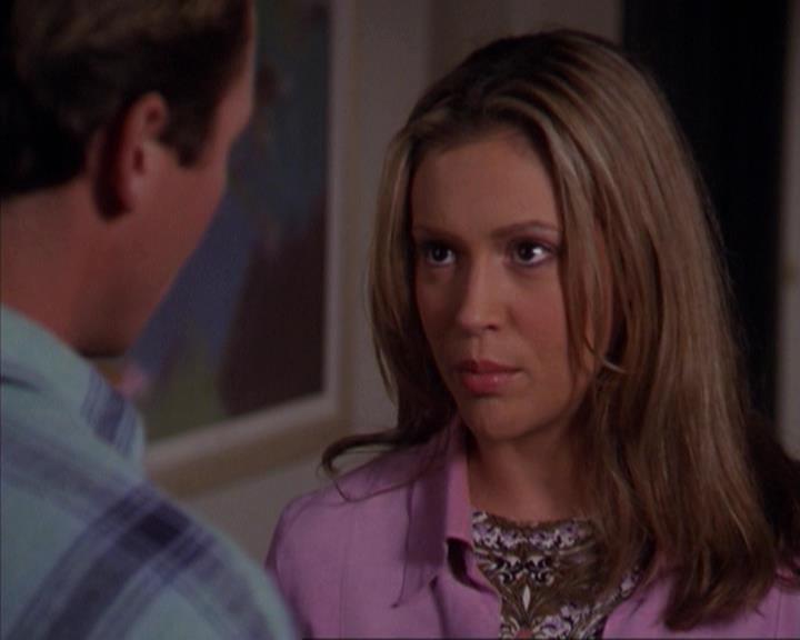 Charmed-Online-dot-net_309SleuthingWithTheEnemy1460.jpg
