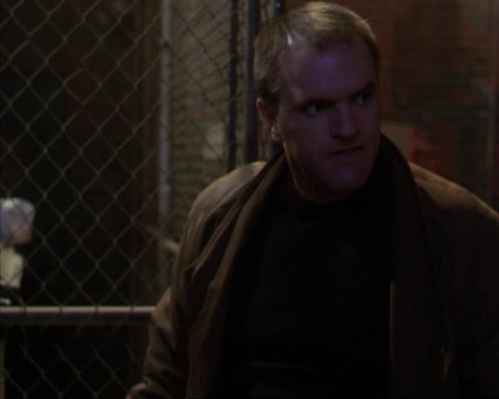 Charmed-Online-dot-net_309SleuthingWithTheEnemy1555.jpg