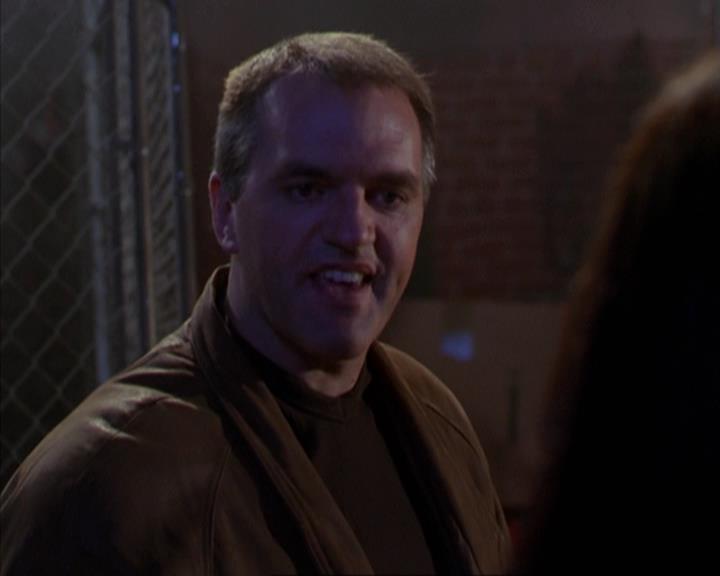 Charmed-Online-dot-net_309SleuthingWithTheEnemy1594.jpg