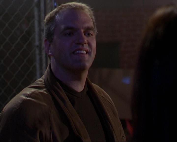 Charmed-Online-dot-net_309SleuthingWithTheEnemy1604.jpg