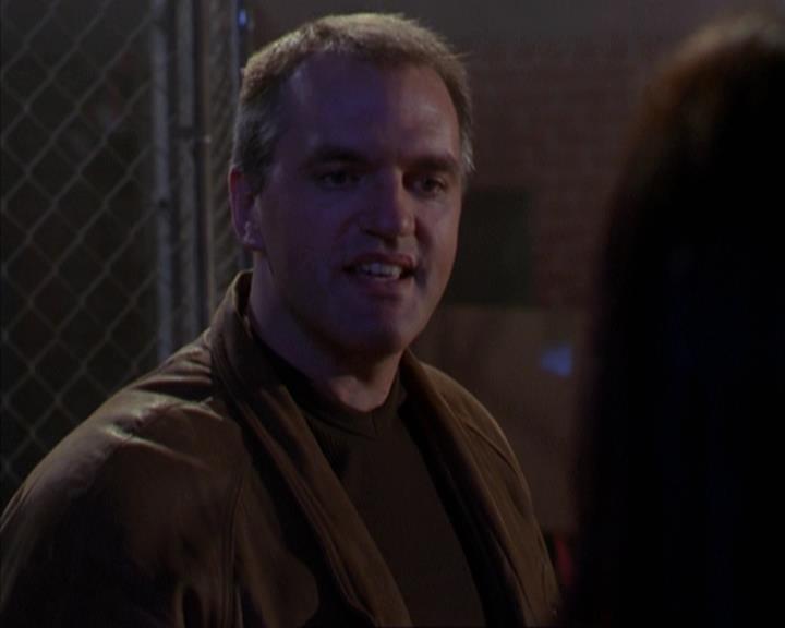 Charmed-Online-dot-net_309SleuthingWithTheEnemy1612.jpg