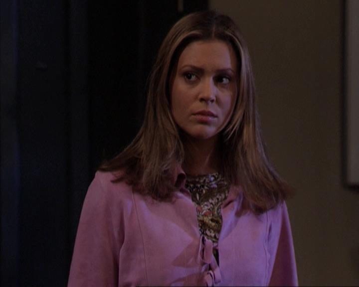 Charmed-Online-dot-net_309SleuthingWithTheEnemy1657.jpg